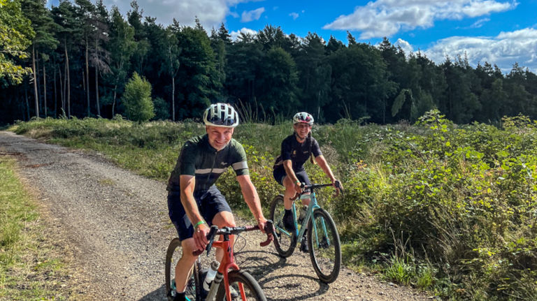 Fahrszene beim Bootshaus Gravel Bonn